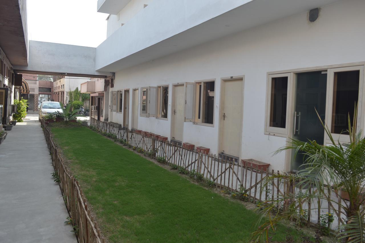 Hotel Palace Amritsar Eksteriør billede